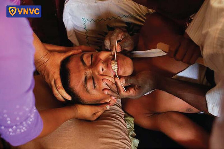 Biểu hiện của người bị chó dại cắn cần được tiêm phòng khẩn cấp