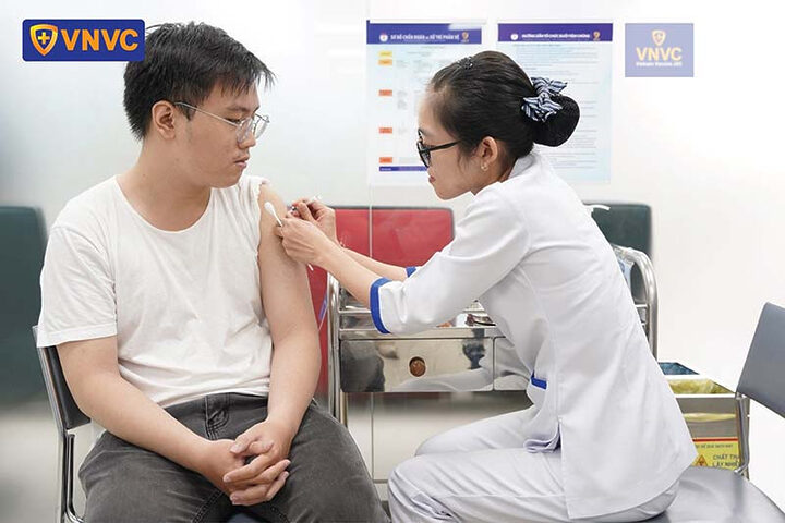 Chủ động tiêm phòng là cách không bị chó cắn và lây nhiễm bệnh dại an toàn