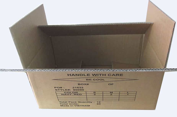 Hộp bìa carton để làm nhà cho chó