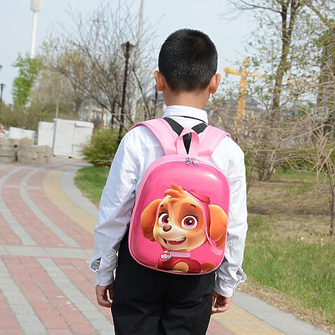 Thiết kế tiện lợi của balo đội chó cứu hộ với ngăn đựng chai nước bên hông