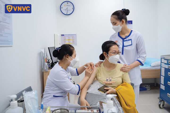 Tiêm chủng dự phòng bệnh dại