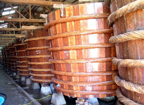 Vựa nước mắm Phú Quốc