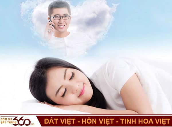 Nằm mơ thấy người yêu cũ đánh đề con gì?